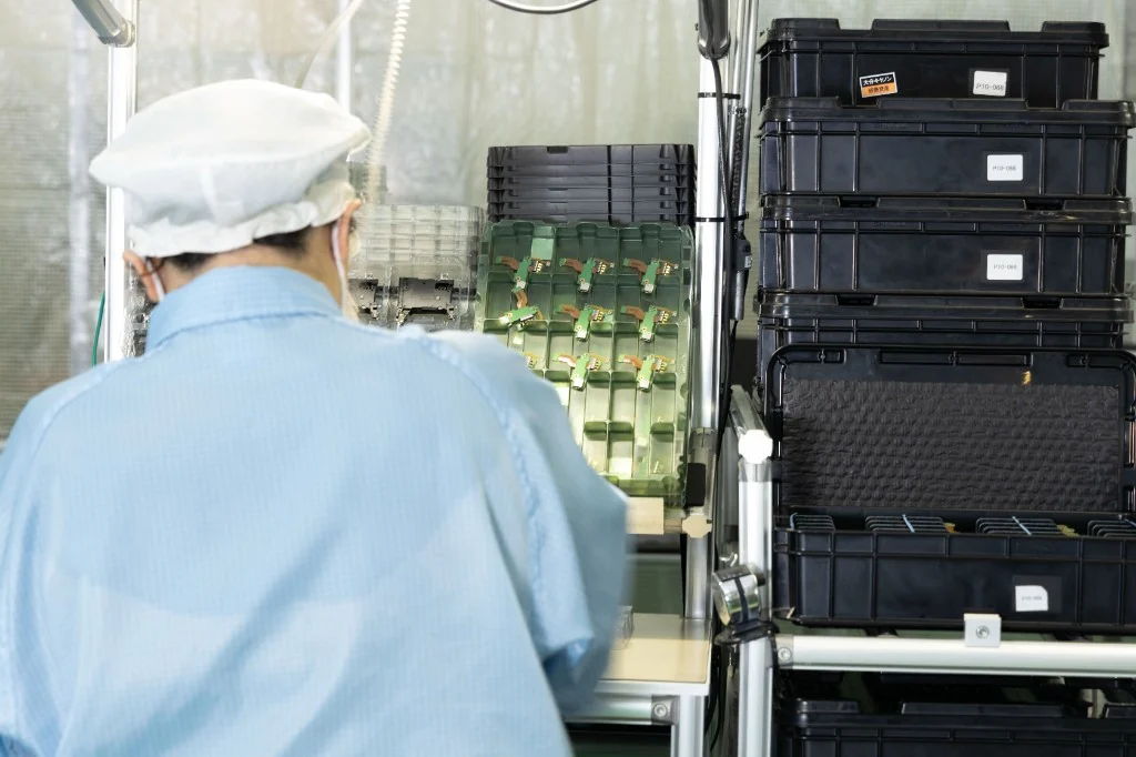 電子部品製造の現場